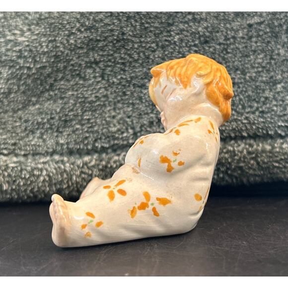 c1950s Ceramic Sleeping Child Shelf Sitter - Picture 2 of 9